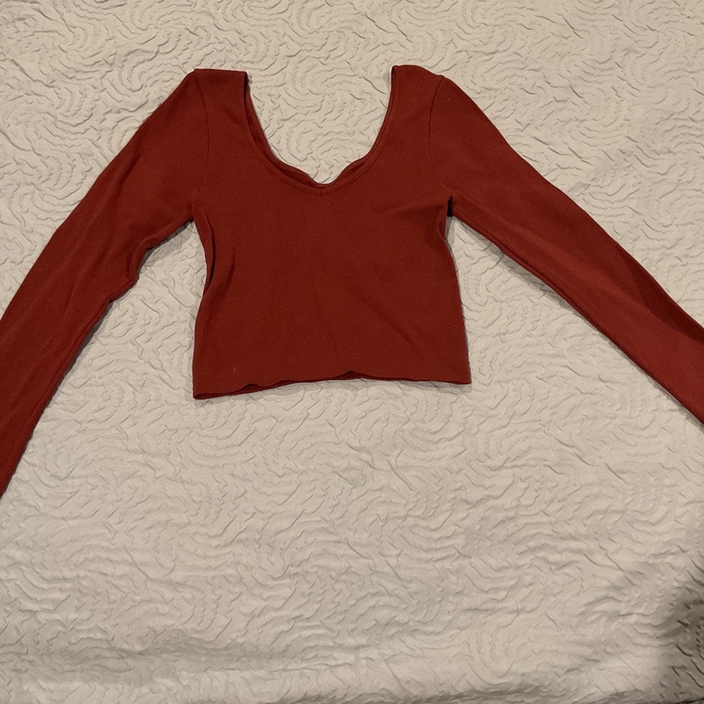 Aeropostale Cropped Burgundy Top